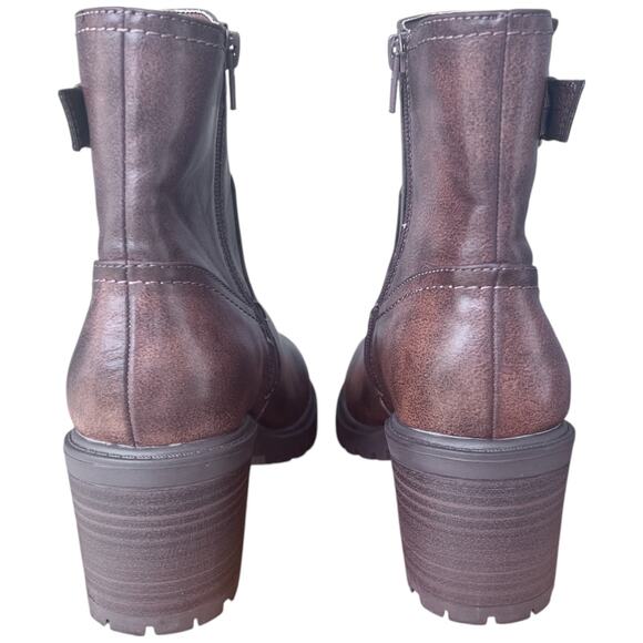 Brown Leather Ankle Boots - Picture 10 of 13